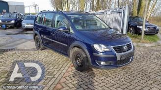 Volkswagen Touran Touran (1T1/T2), MPV, 2003 / 2010 2.0 TDI DPF Cross Touran picture 3