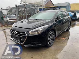 Vrakbiler auto Hyundai I-40 i40 CW (VFC), Combi, 2011 / 2019 1.7 CRDi 16V 2016/4