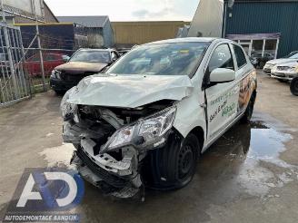 Vrakbiler auto Mitsubishi Space-star Space Star (A0), Hatchback, 2012 1.2 12V 2021