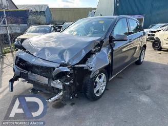 Vrakbiler auto Mercedes B-klasse B (W246/W242), Hatchback, 2011 / 2018 1.6 B-180 BlueEFFICIENCY Turbo 16V 2014/0