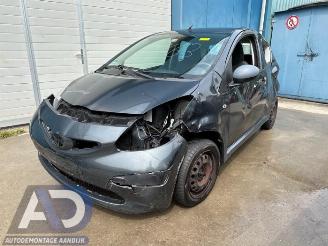Salvage car Toyota Aygo Aygo (B10), Hatchback, 2005 / 2014 1.0 12V VVT-i 2006