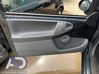 Toyota Aygo Aygo (B10), Hatchback, 2005 / 2014 1.0 12V VVT-i picture 12