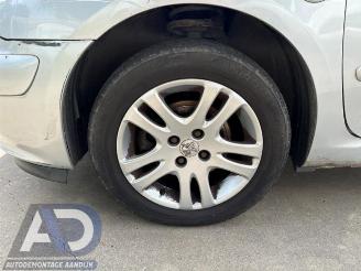 Peugeot 307 307 SW (3H), Combi, 2002 / 2008 1.6 HDiF 110 16V picture 9