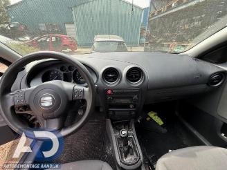 Seat Ibiza Ibiza III (6L1), Hatchback, 2002 / 2009 1.4 16V 100 picture 10