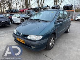 Coche siniestrado Renault Mégane Scénic Megane Scenic (JA), MPV, 1996 / 1999 2.0 RT 1997/4