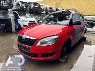 Uttjänta bilar auto Skoda Fabia Fabia II (5J), Hatchback 5-drs, 2006 / 2014 1.2i 12V 2013/0