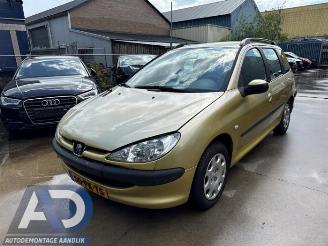 Uttjänta bilar auto Peugeot 206 206 SW (2E/K), Combi, 2002 / 2007 1.4 2004/8
