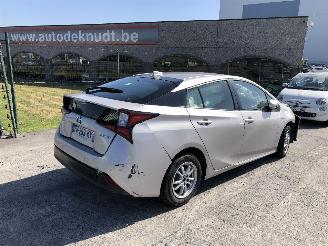 Damaged car Toyota Prius HYBRIDE 2021/1