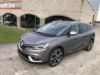 Voiture accidenté Renault Grand-scenic 1.2 TURBO 7 PLACES 2017/10