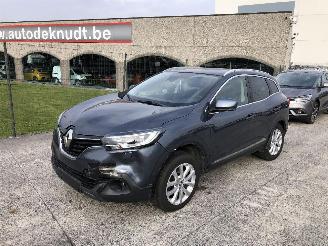 Coche accidentado Renault Kadjar INTENS  1.2 TURBO 2018/6