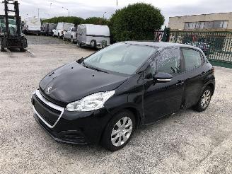 Avarii autoturisme Peugeot 208 LIKE 1.2 2019/8