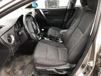 Toyota Auris 1.4    D4-D picture 6