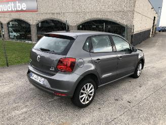 Schadeauto Volkswagen Polo 1.2 DSG 2015/11