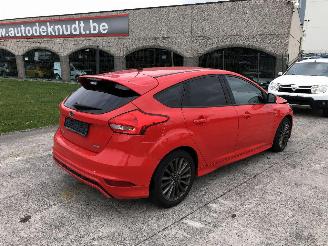 Unfallwagen Ford Focus 1.0 2017/6
