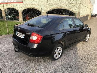 uszkodzony samochody osobowe Skoda Rapid 1.6 TDI 2013/3