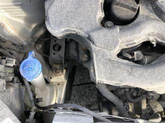 Peugeot 108 1.0  CABRIO picture 17