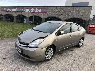 Vaurioauto  passenger cars Toyota Prius HYBRIDE 2008/8