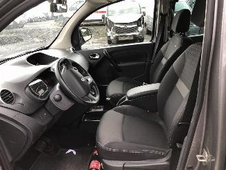Renault Kangoo 1.2 TURBO AUTOMATIQU picture 6