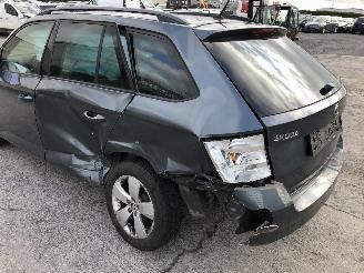 Skoda Fabia COMBI 1.0I picture 8