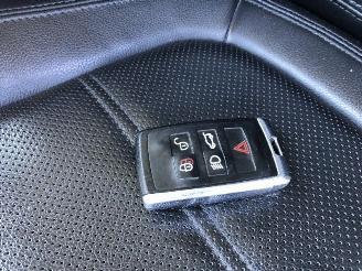 Jaguar E-Pace D 150    4x4 picture 9