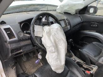 Mitsubishi Outlander 2.0 DID  4X4 picture 9