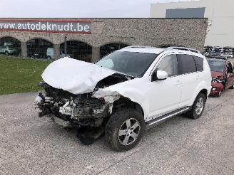 Mitsubishi Outlander 2.0 DID  4X4 picture 4