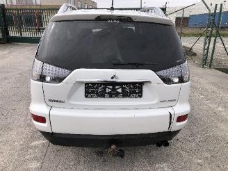 Mitsubishi Outlander 2.0 DID  4X4 picture 5