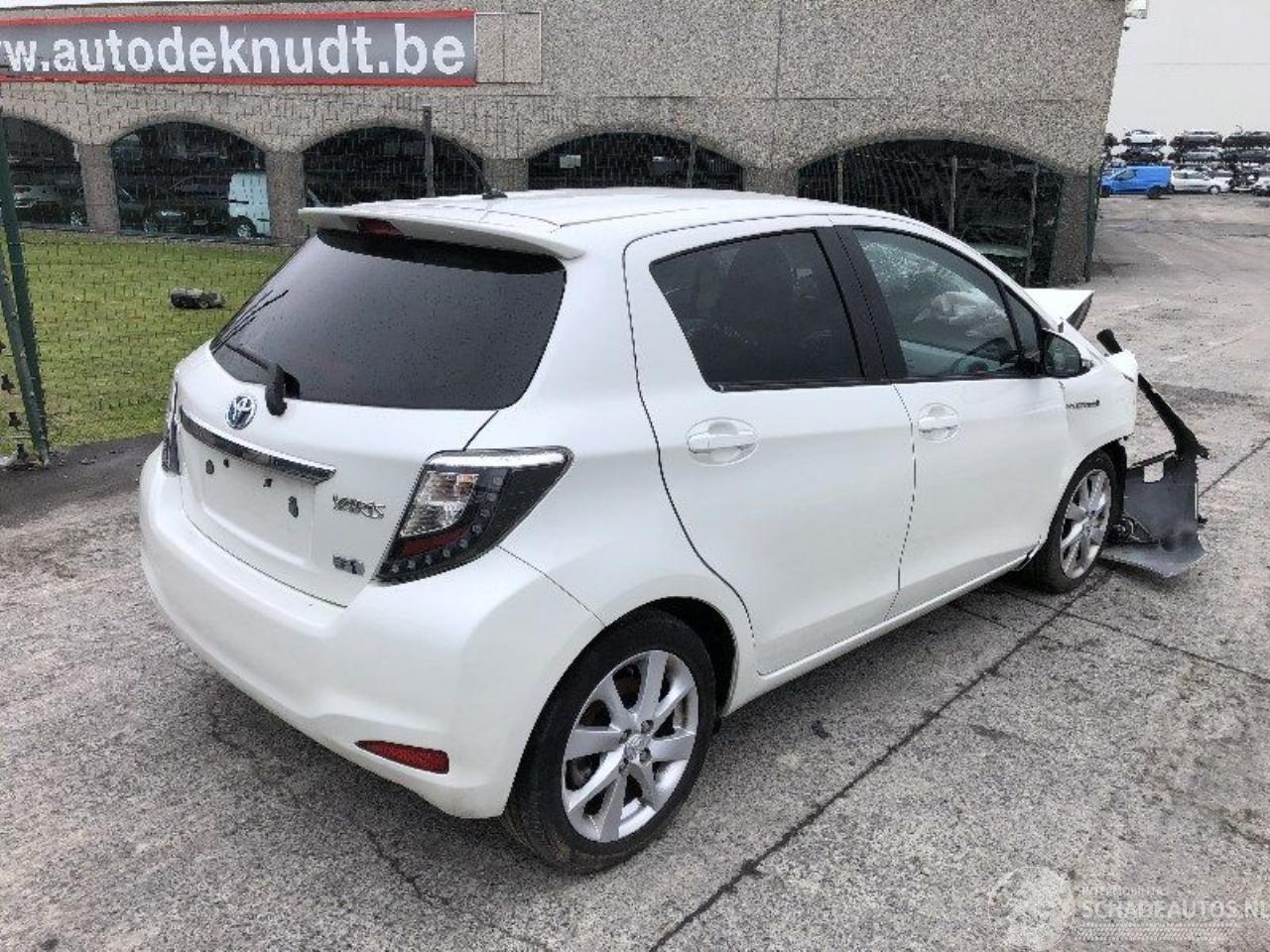 Toyota Yaris 1.5 HYBRIDE