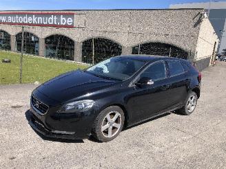 škoda osobní automobily Volvo V-40 1.6 D 2014/12
