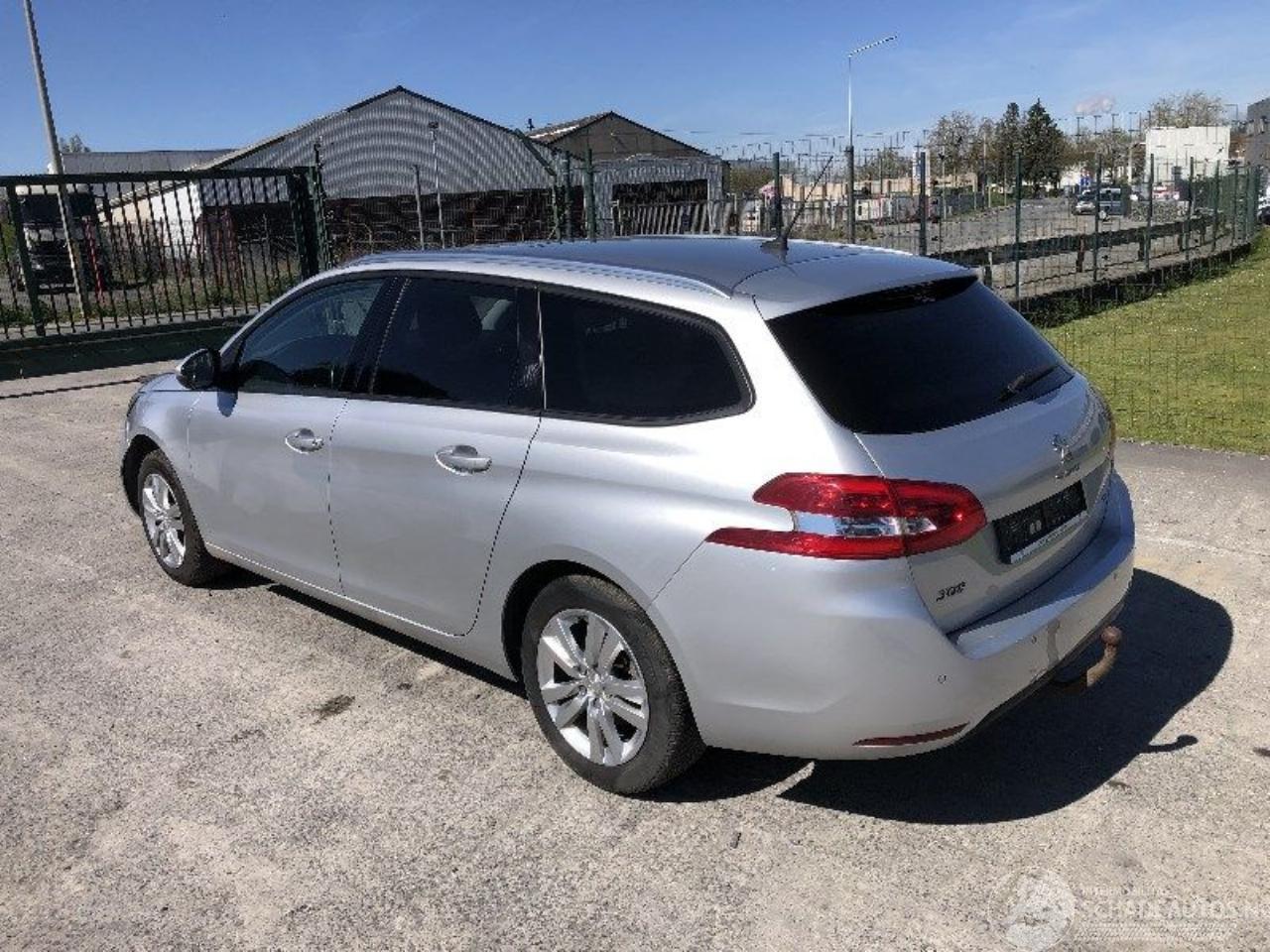Peugeot 308 break 1.2 TURBO