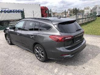 Ford Focus BREAK 1.5 TDCI ST LINE picture 2