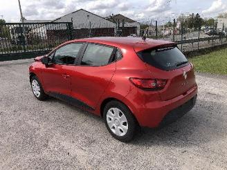 Vaurioauto  passenger cars Renault Clio 4   1.1 2016/1