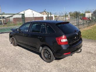 Schadeauto Skoda Rapid 1.6 tdi 