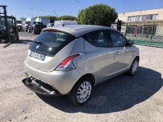 Lancia Ypsilon 1.2 picture 3