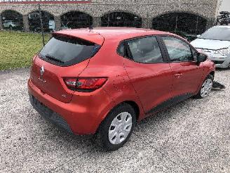 Salvage car Renault Clio 1.5 DCI 2013/1