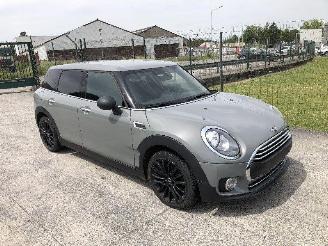krockskadad bil auto Mini Clubman 1.5 D 2018/1
