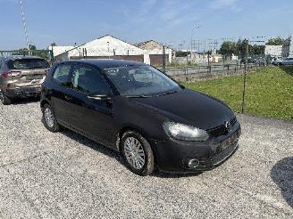 Unfallwagen Volkswagen Golf 1.6 TDI 2009/12