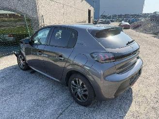 Peugeot 208 1.5 hdi style picture 4