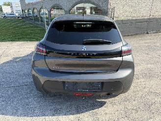 Peugeot 208 1.5 hdi style picture 13