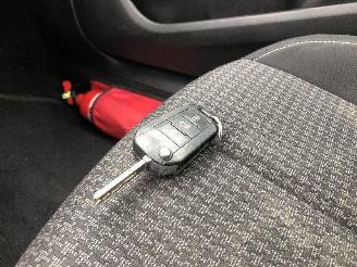 Peugeot 308 SW  1.2 picture 15