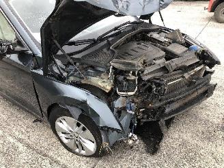 Skoda Octavia 2.0 TDI BREAK picture 12