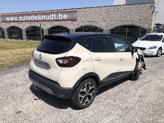 Unfallwagen Renault Captur 1.5 DCI 2017/12