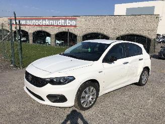 uszkodzony samochody osobowe Fiat Tipo 1.4 2018/5