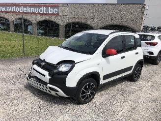 Unfallwagen Fiat Panda 1.0 CITY CROSS 2022/8