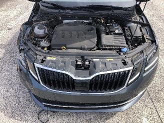 Skoda Octavia COMBI 1.6 TDI picture 12