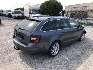 Skoda Octavia COMBI 1.6 TDI picture 3