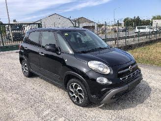 damaged passenger cars Fiat 500L  1.6 MULTIJET 2020/11