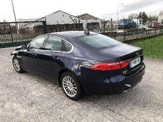 Schadeauto Jaguar XF 2.0 d AWD 2017/12