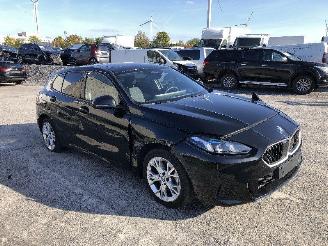 Schadeauto BMW 1-serie 116 i   2026/2