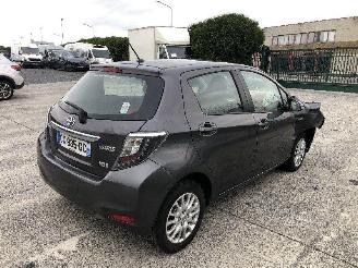 Voiture accidenté Toyota Yaris 1.5 hybride 2013/7